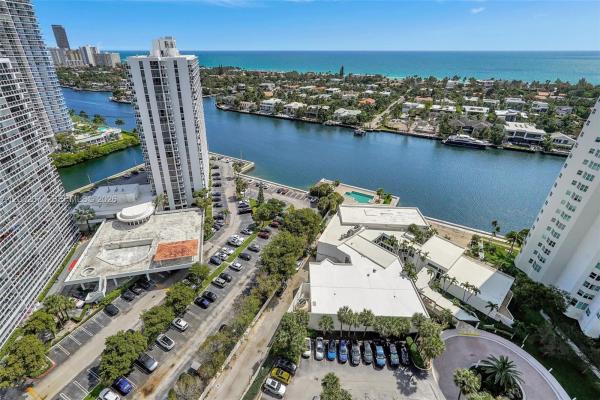 Hamptons West, 20281 E Country Club Dr #2104, Aventura, Florida 33180, image 1