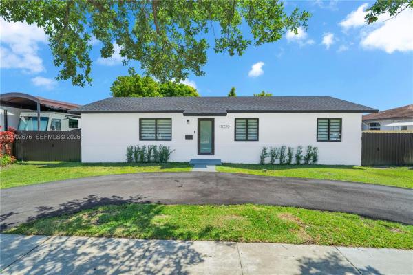 10220 SW 168th St, Unincorporated Dade County, Florida 33157, image 1