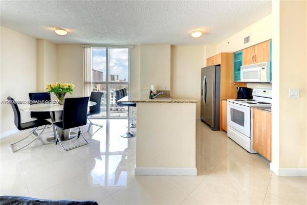 King David Of Sunny Isles, 17555 Atlantic Blvd #902, Sunny Isles Beach, Florida 33160, image 2