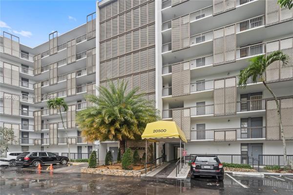 Biscaya, 20500 W Country Club Dr #405, Aventura, Florida 33180, image 1