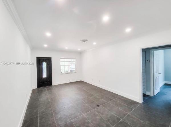 East Shenandoah, 3685 SW 1st Ave, Miami, Florida 33145, image 2