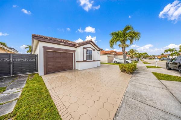 Spanish Lakes, 7972 NW 198th St, Hialeah, Florida 33015, image 3