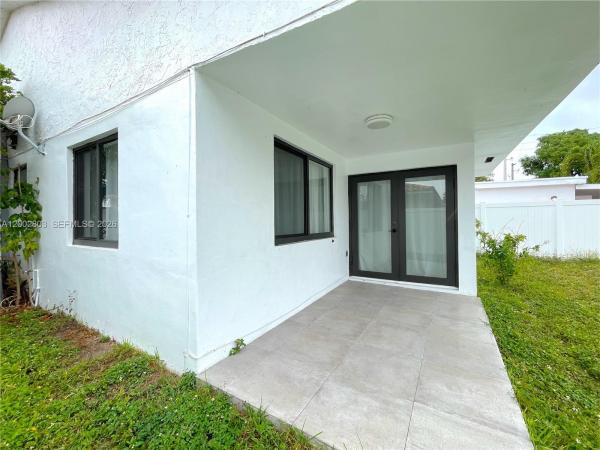 Unincorporated Dade County, Florida 33174, image 1