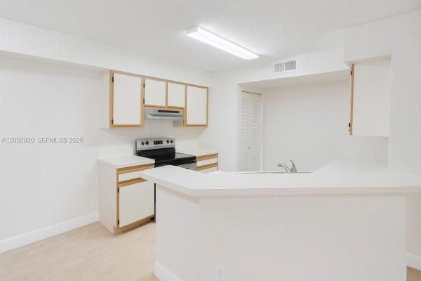 Summerbreeze, 9999 Summerbreeze Dr #216, Sunrise, Florida 33322, image 2