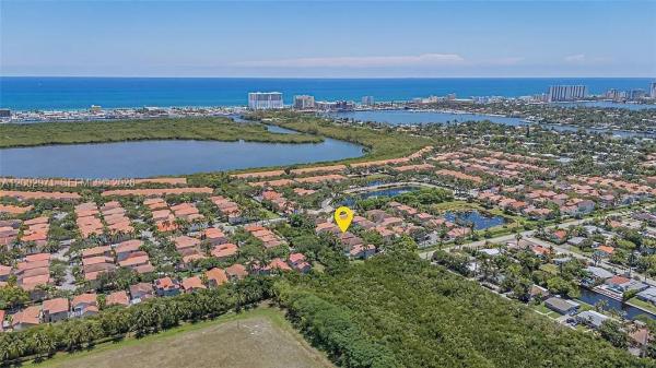 West Lake Village, 1135 W Lake St, Hollywood, Florida 33019, image 1