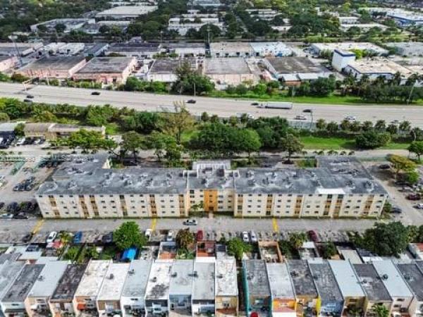 Las Estrellas, 606 W 81st St #120, Hialeah, Florida 33014, image 2