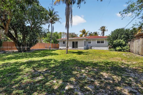 172 NW 116th St, Unincorporated Dade County, Florida 33168, image 3