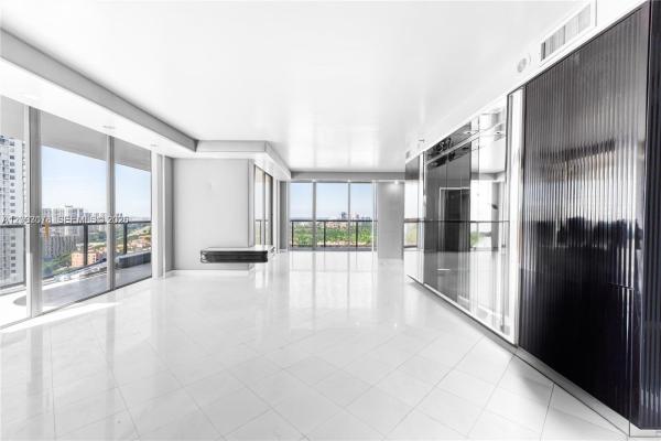 Turnberry Isle South, 19667 Turnberry Way #18D, Aventura, Florida 33180, image 1