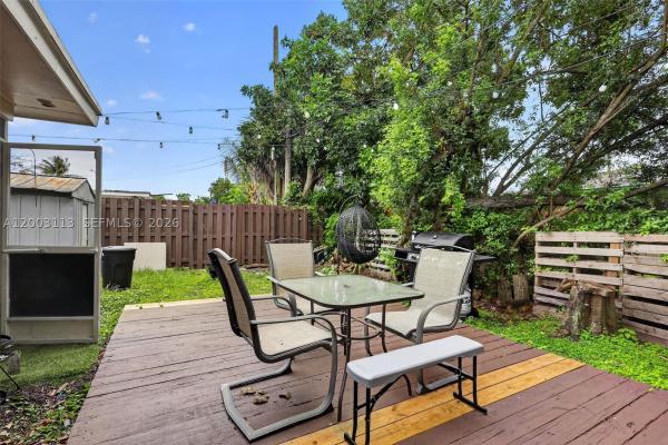 Delcrest Park, 5814 Cleveland St, Hollywood, Florida 33021, image 1