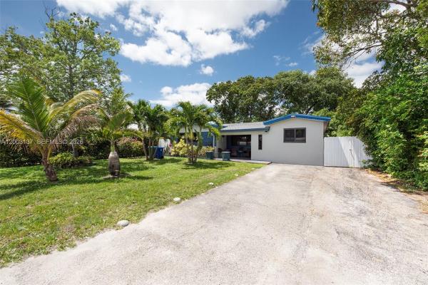 Miramar Tropical, 2630 Everglades Dr, Miramar, Florida 33023, image 1