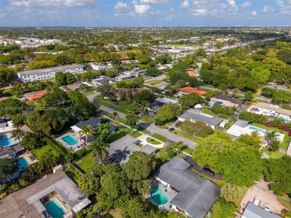 Plantation Gardens, 861 NW 67th Ave, Plantation, Florida 33317, image 1