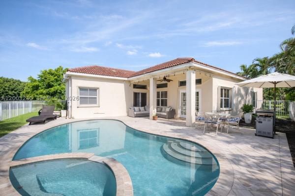 Vista Meadows, 777 Tanglewood Cir, Weston, Florida 33327, image 2