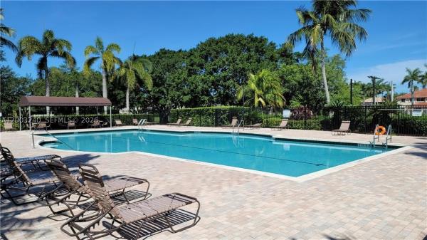 Vista Meadows, 777 Tanglewood Cir, Weston, Florida 33327, image 1