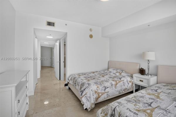La Perla, 16699 Collins Ave #2404, Sunny Isles Beach, Florida 33160, image 1