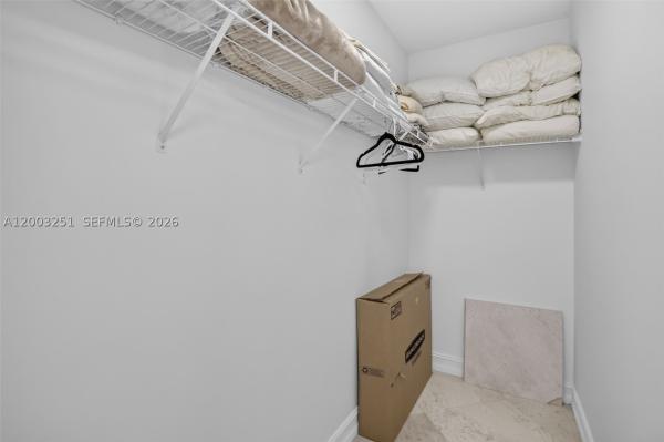 La Perla, 16699 Collins Ave #2404, Sunny Isles Beach, Florida 33160, image 3