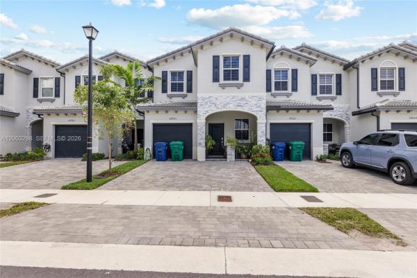 Cedar Pointe, 28993 SW 162nd Ct, Homestead, Florida 33033, image 2