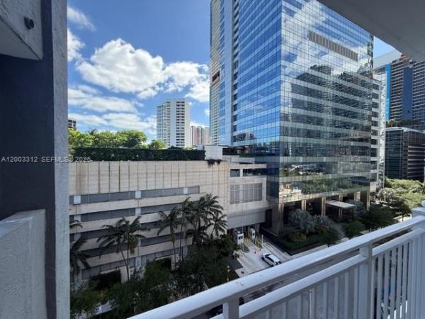 Fortune House, 185 SE 14th Ter #808, Miami, Florida 33131, image 1