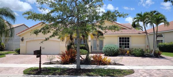 Verona Lake, 659 Verona Pl, Weston, Florida 33326, image 1