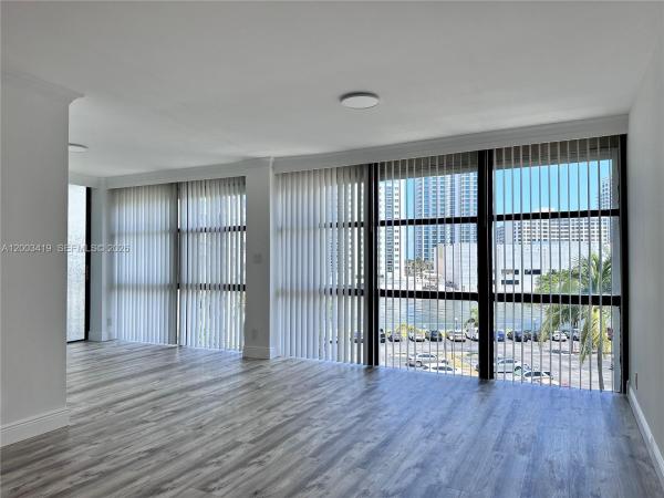 Oceanview Park, 800 Parkview Dr #522, Hallandale Beach, Florida 33009, image 1