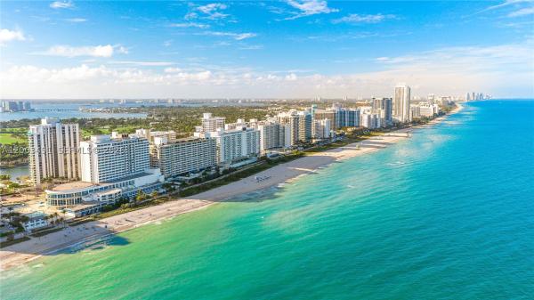 Oceanside Plaza, 5555 Collins Ave #3C, Miami Beach, Florida 33140, image 2
