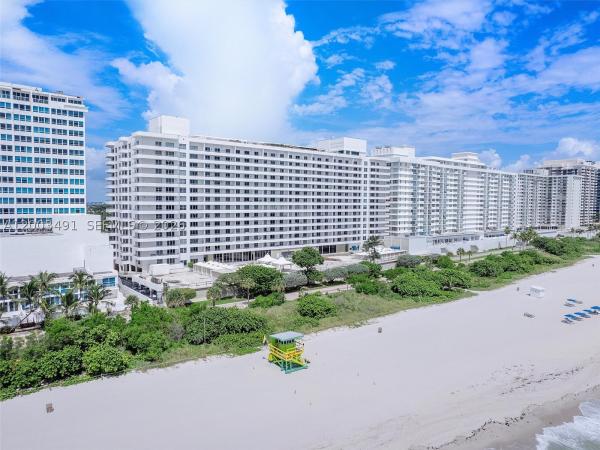 Oceanside Plaza, 5555 Collins Ave #3C, Miami Beach, Florida 33140, image 1