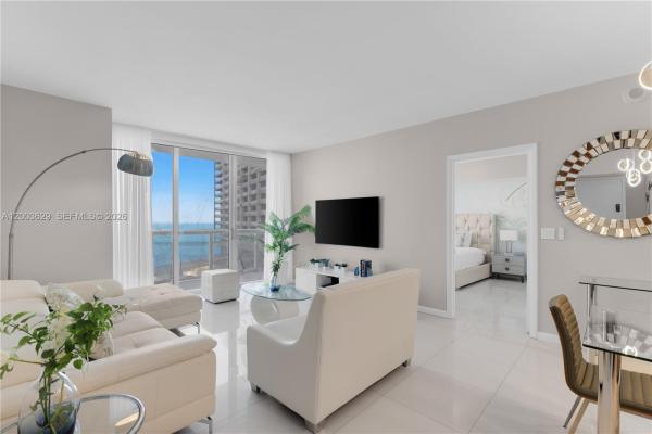 Icon Brickell Tower 3, 485 Brickell Ave #4501, Miami, Florida 33131, image 2