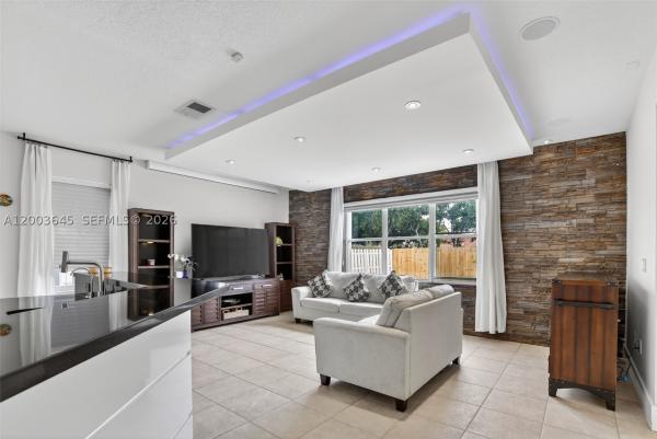 Keystone Lake, 19010 NW 23rd Ct, Pembroke Pines, Florida 33029, image 3