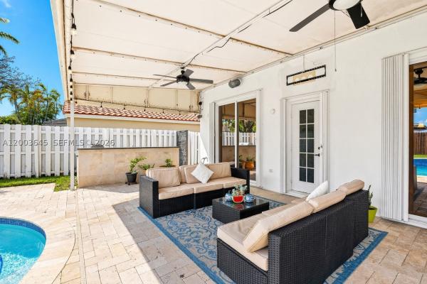 Keystone Lake, 19010 NW 23rd Ct, Pembroke Pines, Florida 33029, image 2