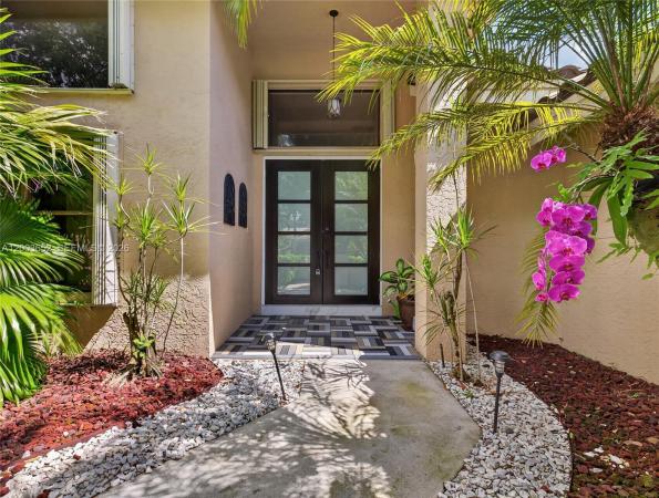 Tequesta At Country Isles, 1025 Creekford Dr, Weston, Florida 33326, image 2