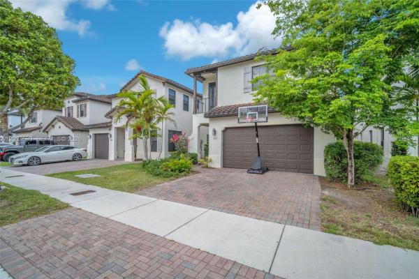 Bonterra, 3575 W 97th St, Hialeah, Florida 33018, image 1