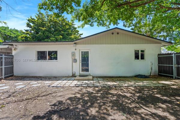 Homestead Lakes Farmlife West, 1752 S Anhinga Ln, Homestead, Florida 33035, image 3
