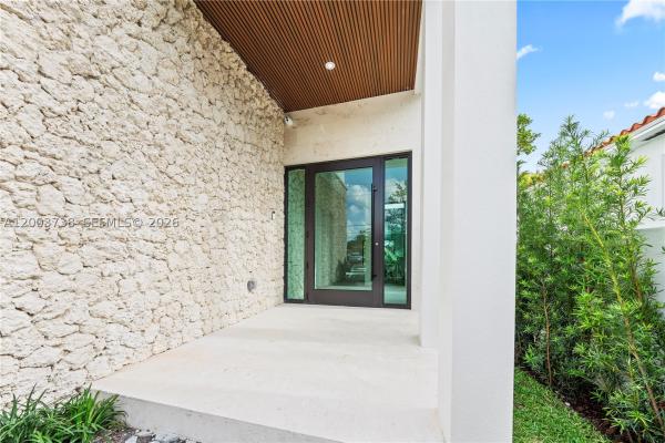 Miami Suburban Acres, 3320 SW 23rd St, Miami, Florida 33145, image 3