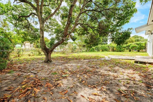 Taylor Manor, 1130 NW 129th St, North Miami, Florida 33168, image 1