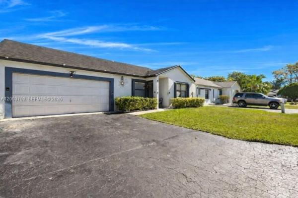 13525 SW 115th Pl, Unincorporated Dade County, Florida 33176, image 1