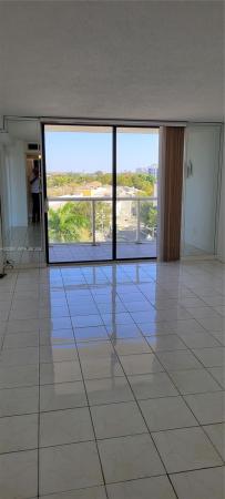 Sailboat Cay, 13499 Biscayne Blvd #511, North Miami, Florida 33181, image 1