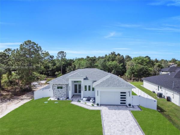 2703 34th St Sw, Lehigh Acres, Florida 33976, image 1