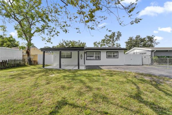 Linwood Gardens, 6442 Oak St, Hollywood, Florida 33024, image 1