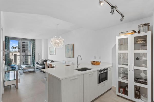 Paraiso Bayviews, 501 NE 31st St #605, Miami, Florida 33137, image 1