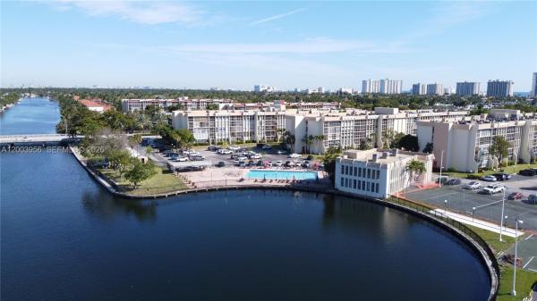De Soto Park South, 851 Three Islands Blvd #411, Hallandale Beach, Florida 33009, image 2