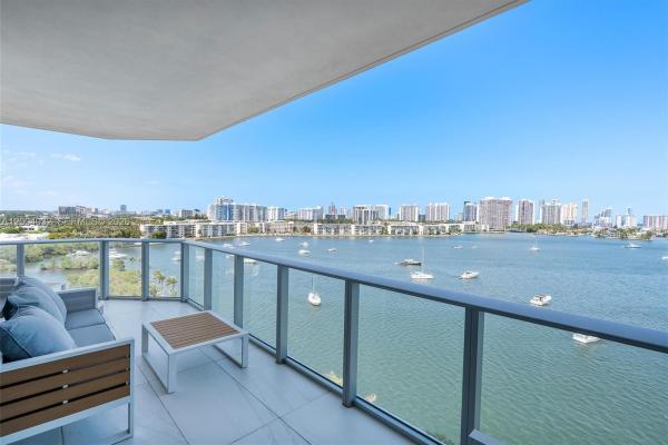 North Tower At Marina Palms, 17301 Biscayne Blvd #1010, North Miami Beach, Florida 33160, image 2