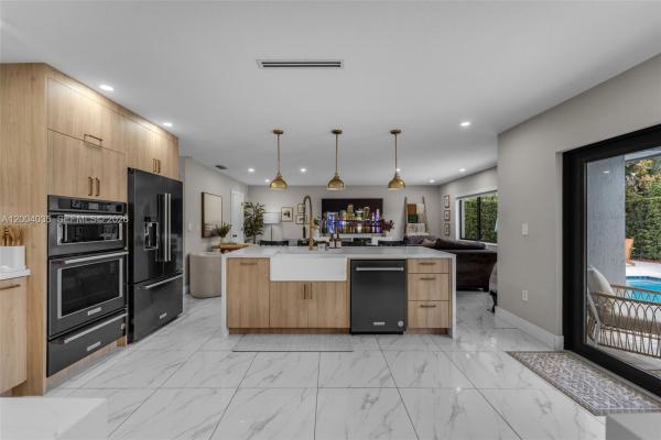 15465 SW 114th St, Unincorporated Dade County, Florida 33196, image 1