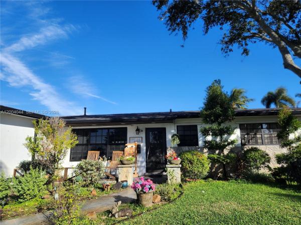 Pasadena Lakes, 2251 NW 87th Ter, Pembroke Pines, Florida 33024, image 1