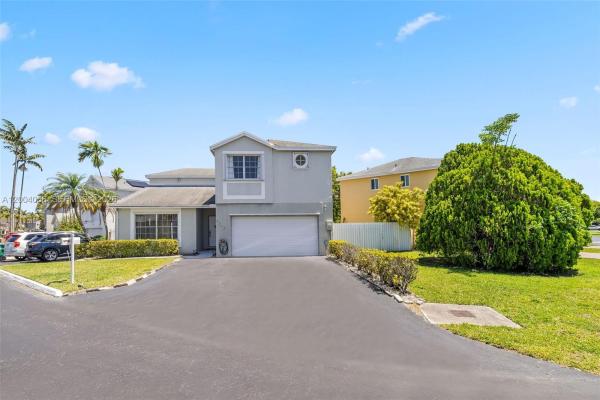 9547 SW 146th Pl, Unincorporated Dade County, Florida 33186, image 1