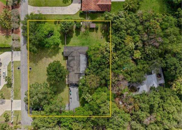 9870 SW 96th St, Unincorporated Dade County, Florida 33176, image 1