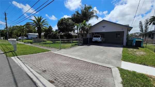 West Moorland, 117 NW 11th Ave, Dania Beach, Florida 33004, image 1