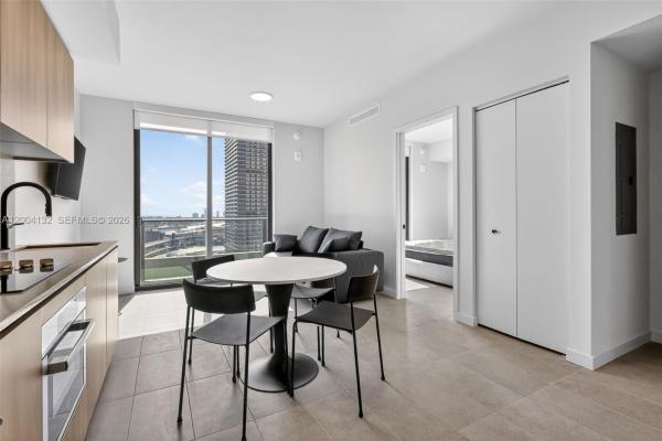 121 NE 5th Steet #3313, Miami, Florida 33132, image 1