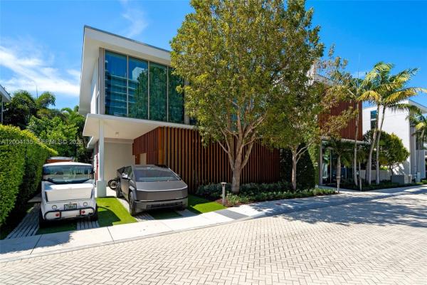Oceana Key Biscayne, 110 Reef Ln #VILLA 10, Key Biscayne, Florida 33149, image 3