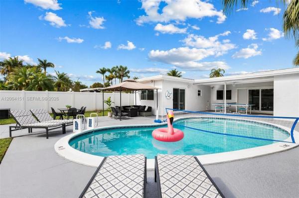 Hollywood Homesites High School, 1426 Coolidge St, Hollywood, Florida 33020, image 3