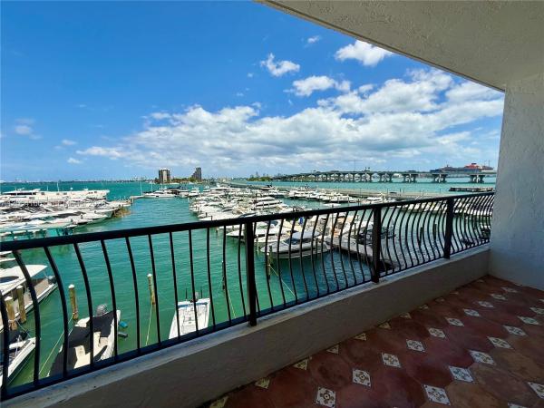 Venetia, 555 NE 15th St #420, Miami, Florida 33132, image 1