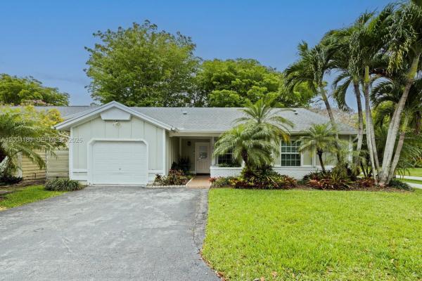 14812 SW 140th Pl, Unincorporated Dade County, Florida 33186, image 1